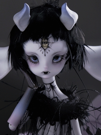 Limited BJD Spider Leila 23cm Ball-jointed doll